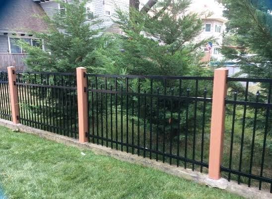 Enhancing Curb Appeal with Stylish Fencing image