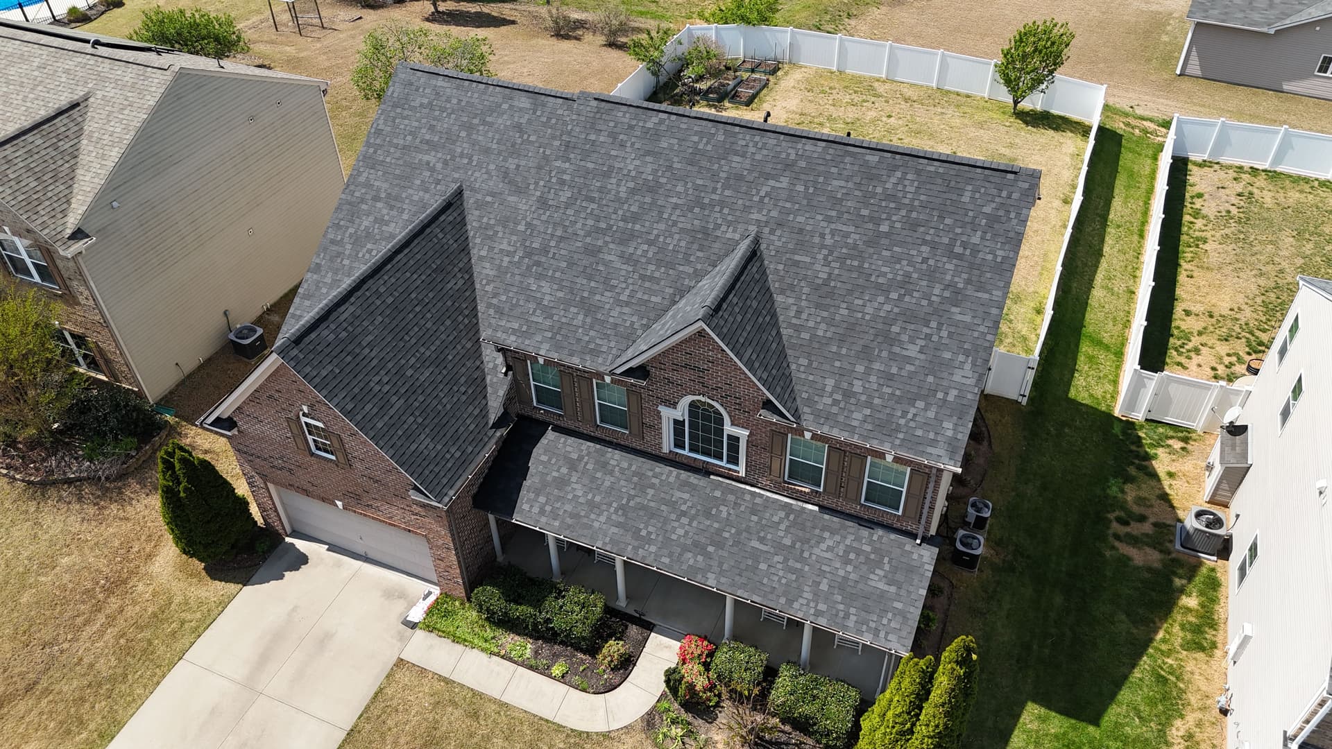 Gallery photos for Fresh OC Oakridge Onyx Roof Upgrade: Image #1