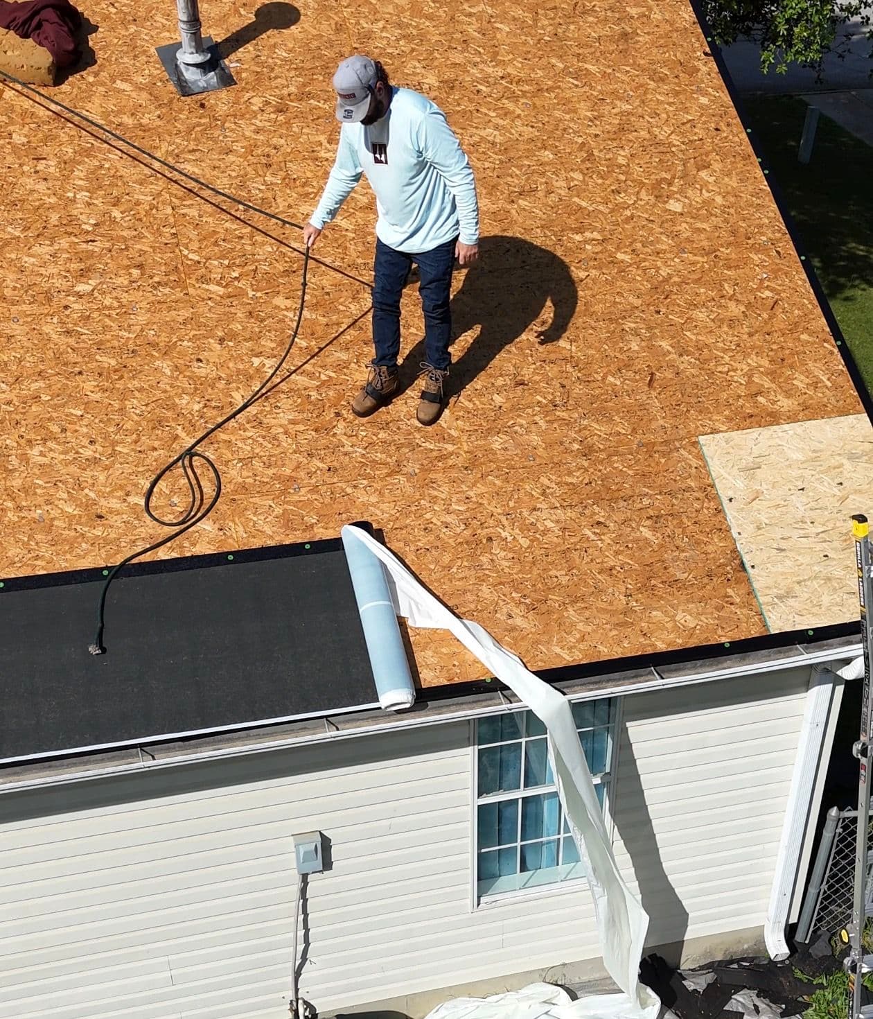 Gallery photos for Rotted Eave Decking Fixed Before a Full Roof Replacement: Image #2