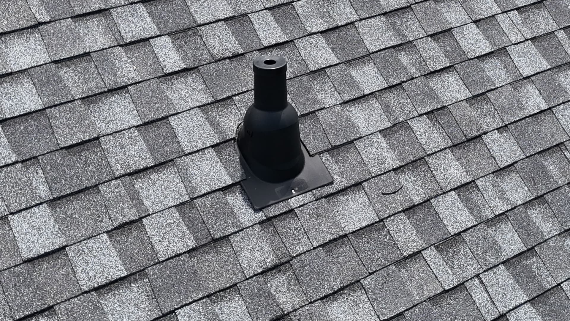 Gallery photos for CertainTeed Landmark Pro Roof Installation in Greenville SC: Image #3