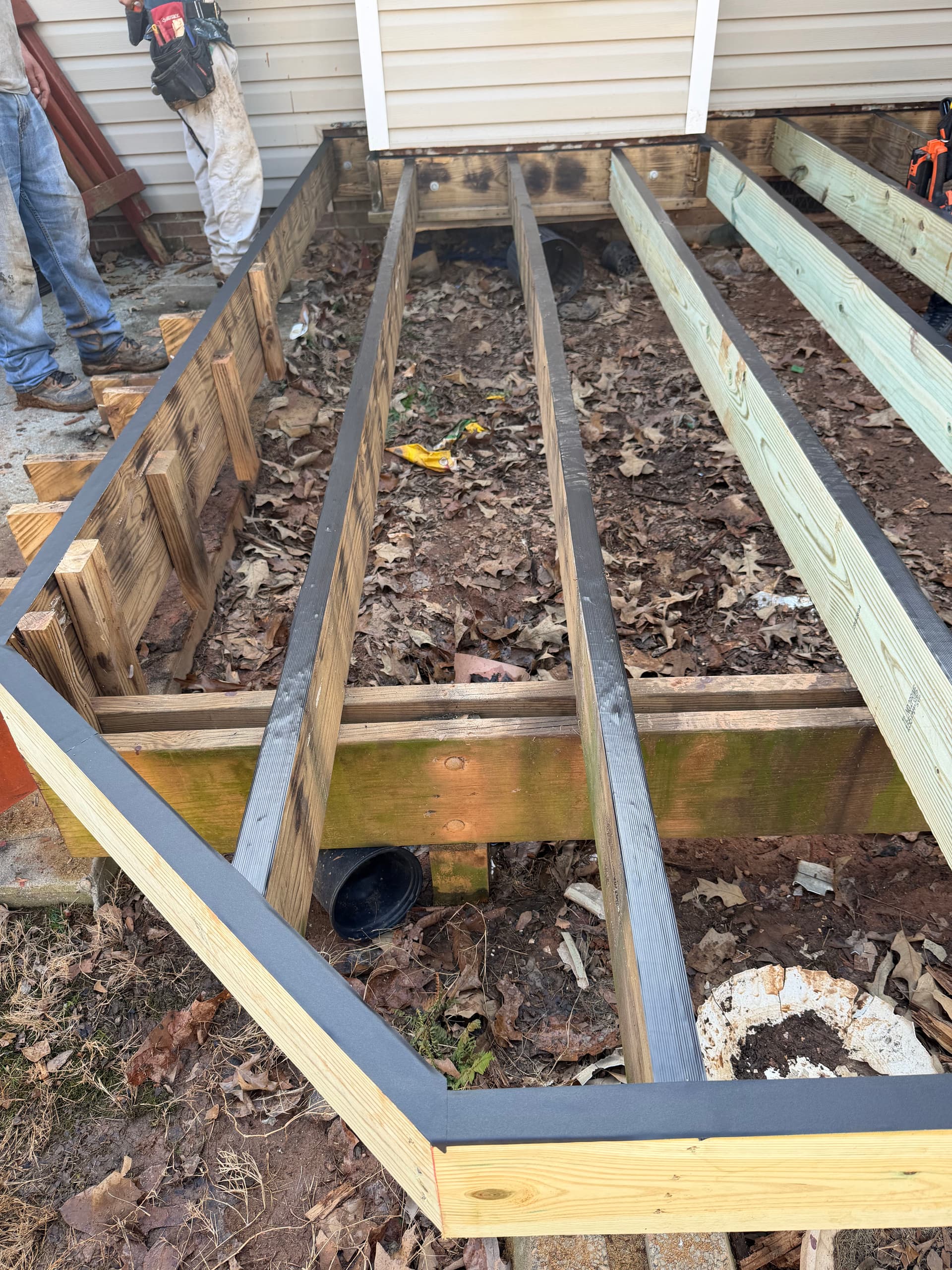 Gallery photos for Easley SC Deck Revamp with Stunning Trex Reveal: Image #2